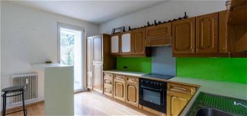 Amras: 2-Zimmer-Wohnung mit separater Küche