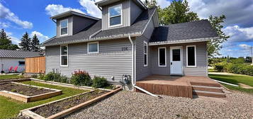 206 1st STREET, Wawota, SK S0G 5A0