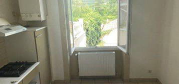 Appartement 38 m2 cave 15 m2