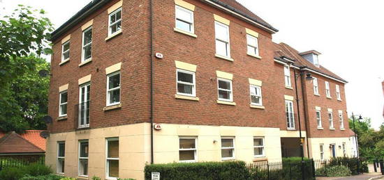 2 bedroom ground floor flat