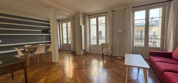 Appartement meublé  à louer, 3 pièces, 2 chambres, 85 m²