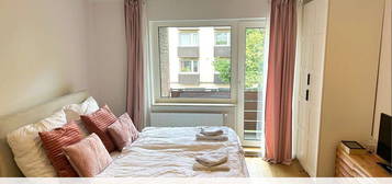 All-Inclusive-Warmmiete: Möblierte 1-Zimmer-Wohnung mit sonnigem Balkon in der Neustadt