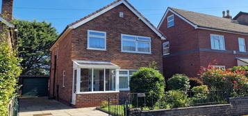 3 bedroom detached house for sale