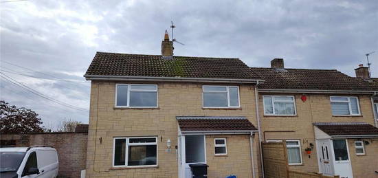 3 bedroom semi-detached house to rent