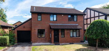 4 bedroom semi-detached house to rent