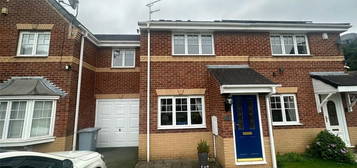 3 bedroom terraced house for sale