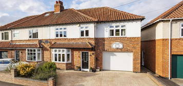 5 bed semi-detached house for sale