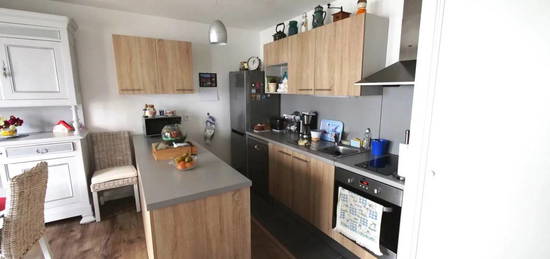 Appartement  à vendre, 3 pièces, 2 chambres, 61 m²