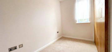 2 bed flat to rent