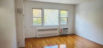 92 Harrison Ave APT 1, Yonkers, NY 10705