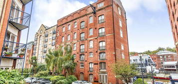 Flat for sale in Ferry Street, Bristol BS1