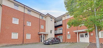 Flat for sale in Lorenzo House, Medici Close, Ilford IG3