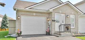 31 Alder Ct, Belleville, ON K8P 5L5