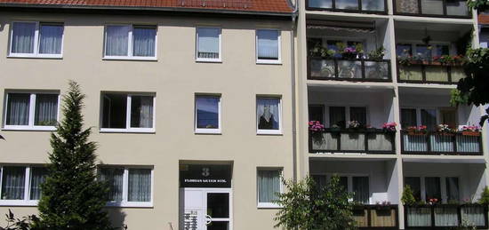 Kleine 1-Raum-Wohnung im Erdgeschoss mit Balkon