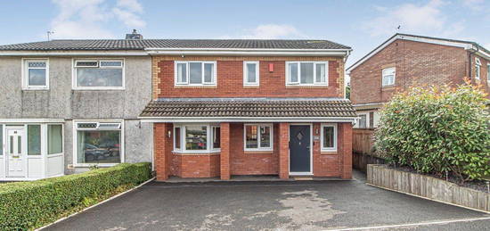 4 bed semi-detached house for sale