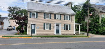 217 S Main St Unit B, Woodstock, VA 22664