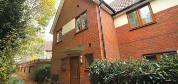 3 bedroom semi-detached house