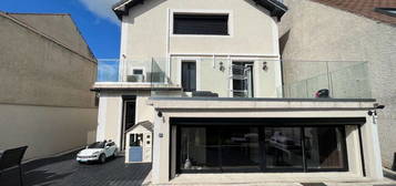 Maison 6 pièces 147 m²