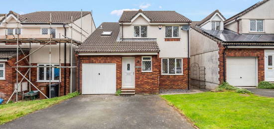 4 bed detached house for sale