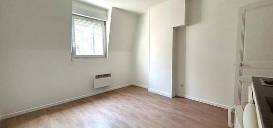 Appartement  à louer, 2 pièces, 1 chambre, 25 m²