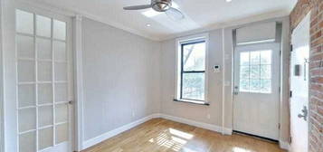 179 Essex St Apt 3, New York, NY 10002