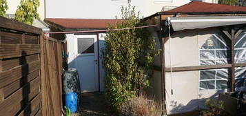 Reihenmittelhaus mit Garten, Carport und Garage