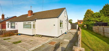 4 bed semi-detached house for sale