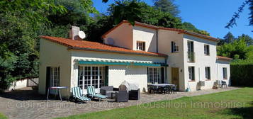 Villa  à vendre, 5 pièces, 4 chambres, 152 m²