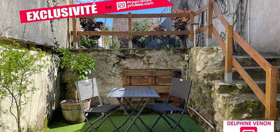 EXCLUSIVITE - Maison de ville avec garage et jardin à 2 pas de la Loire et des commerces à Saint Denis De L Hotel