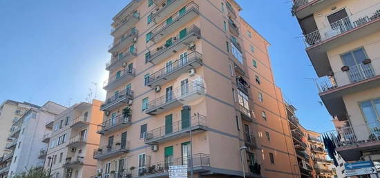 3 LOCALI A CASTELLAMMARE DI STABIA