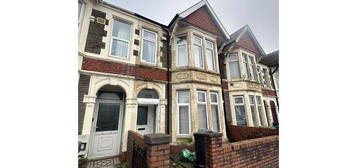 5 bedroom terraced house for sale