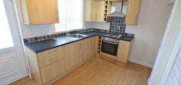 2 bed terraced house to rent