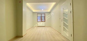 TRKYE EMLAK FATH MAH 2+1 90m2 B.KAT DARE KOD 2462