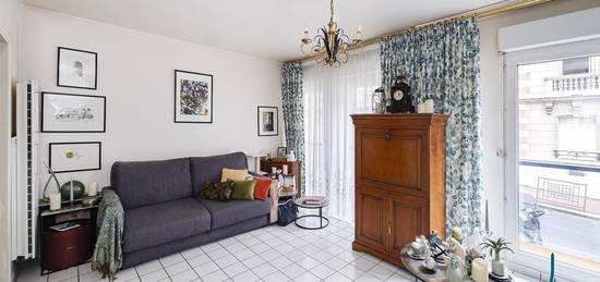 Studio meublé  à vendre, 1 pièce, 30 m², Étage 0/5