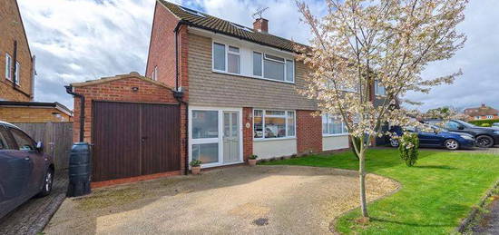 4 bed semi-detached house for sale