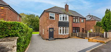 3 bed semi-detached house for sale