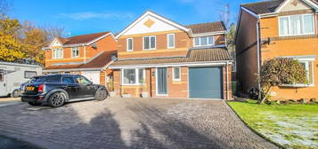 4 bedroom detached house to rent