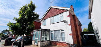 6 bedroom detached house to rent