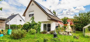 Ihr Neues Zuhause: Einfamilienhaus mit  4 Zimmern, Garten und Terrasse, PV /Solarthermie und Wallbox