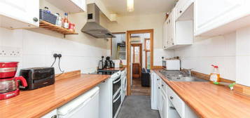 6 bedroom terraced house