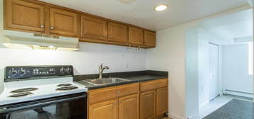 159 Main St Apt 9, Royersford, PA 19468