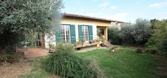 Villa unifamiliare Strada Provinciale Val di Pesa, Centro, San Casciano in Val di Pesa