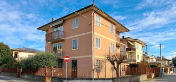 Casa indipendente in vendita in via Giovanni Pascoli