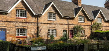 Cottage to rent in Glebe Cottages, Wilford, Nottingham NG11