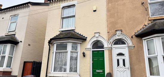 3 bed end terrace house to rent