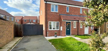 3 bed semi-detached house for sale