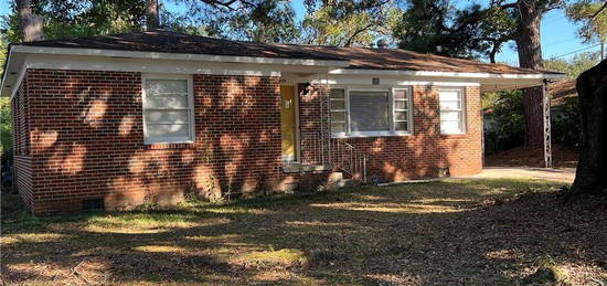 805 Myra Dr, Mobile, AL 36606