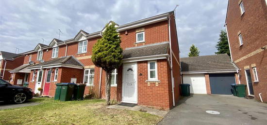 3 bed semi-detached house to rent