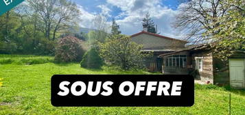 Maison individuelle avec jardin et garage