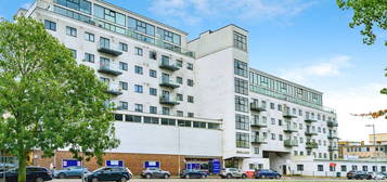 Flat for sale in Waterhouse Street, Hemel Hempstead HP1